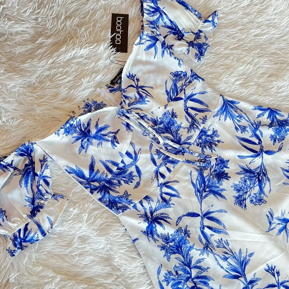 NWT Boohoo Petite Bardot White & Blue Tropical Floral Skater Mini Dress - Picture 7 of 11
